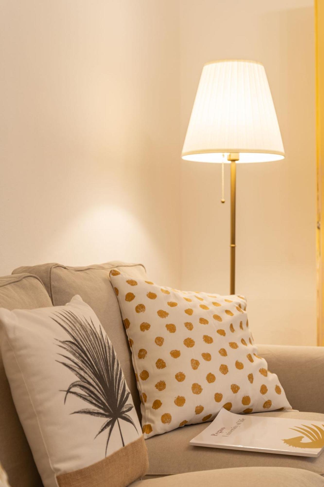 Historical In Center Apartment *